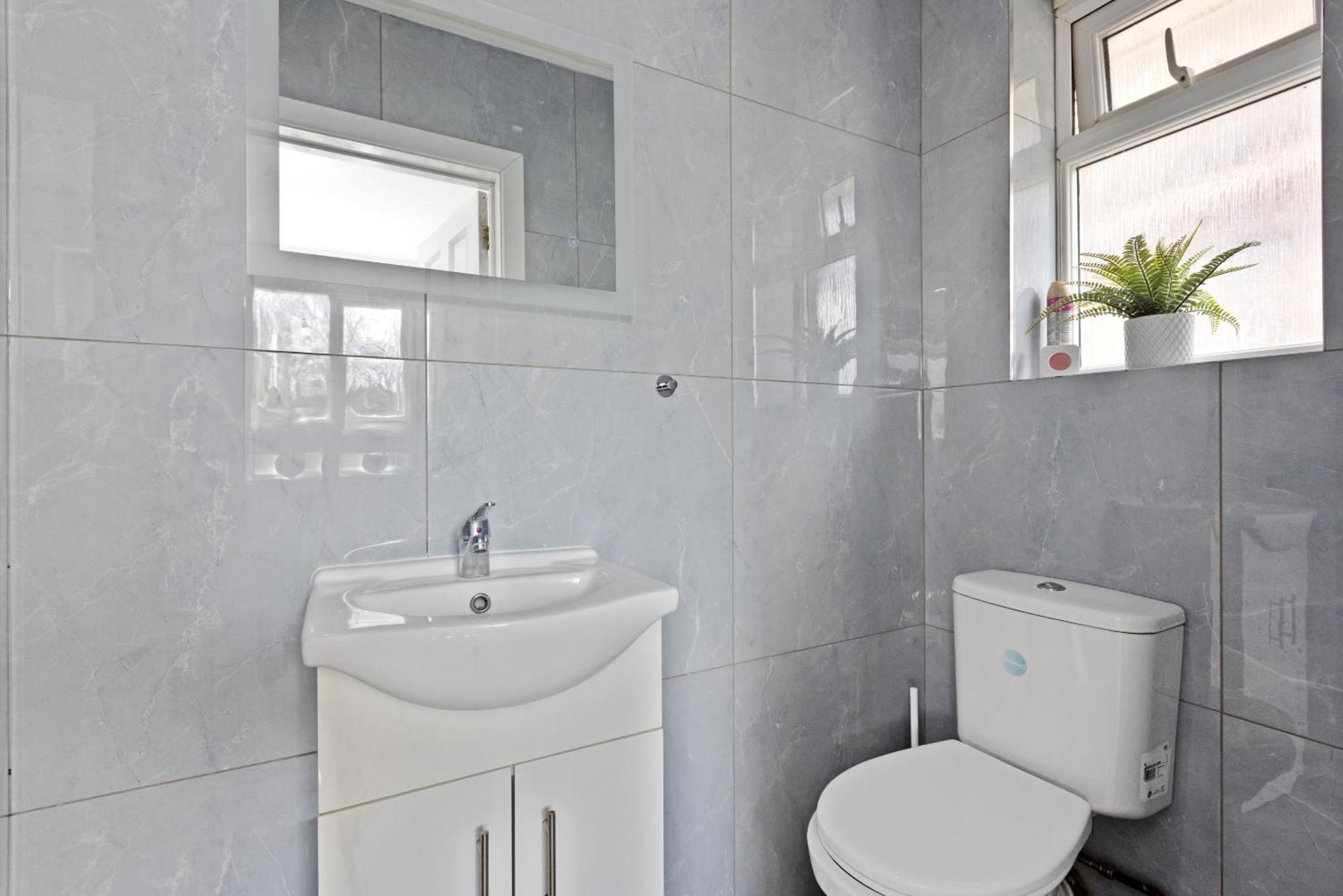 South Harrow Apartment