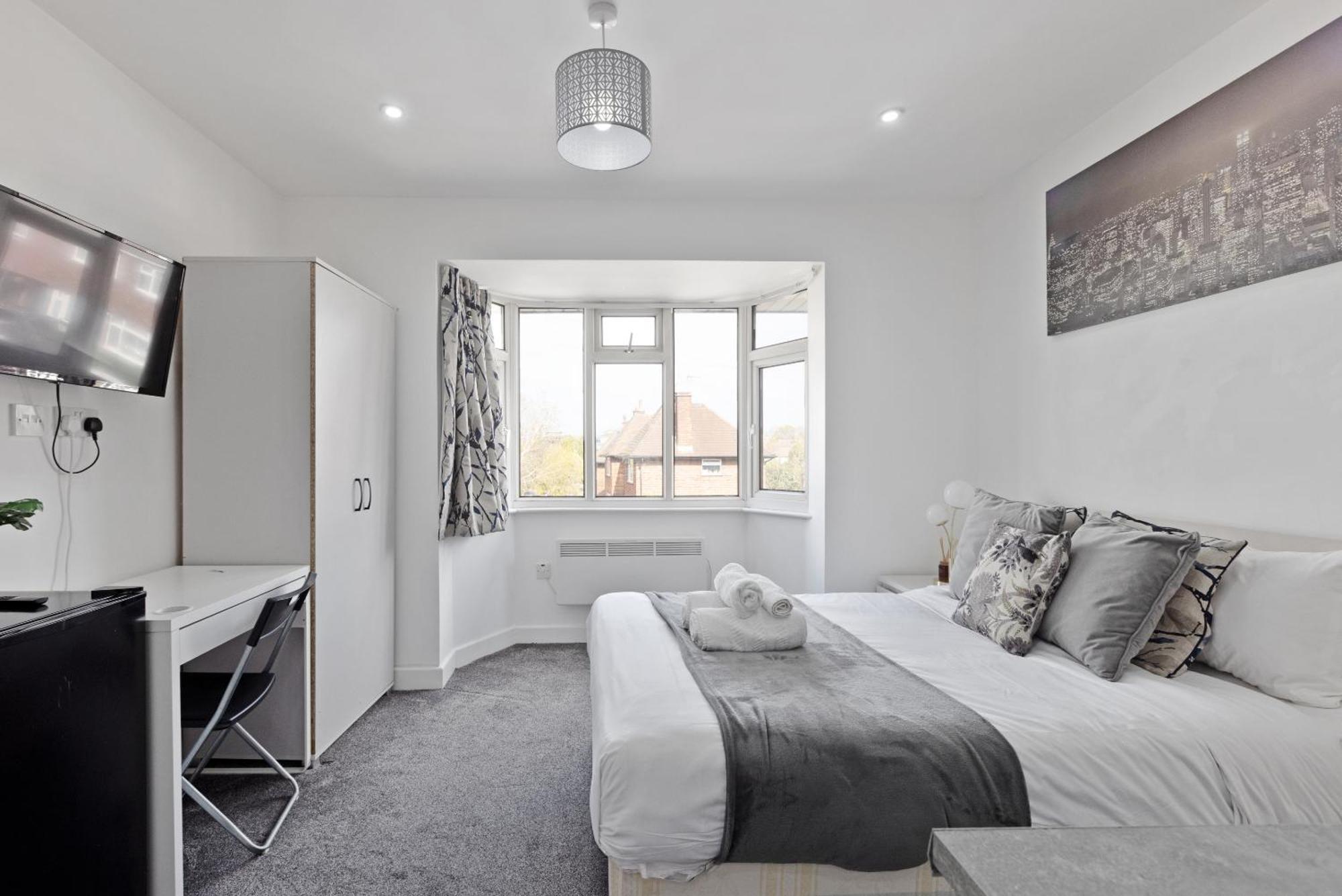 South Harrow Apartment